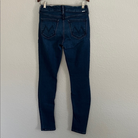 MOTHER The Looker Skimp in Taking Shape Dark Blue. Size 27 - Picture 6 of 10